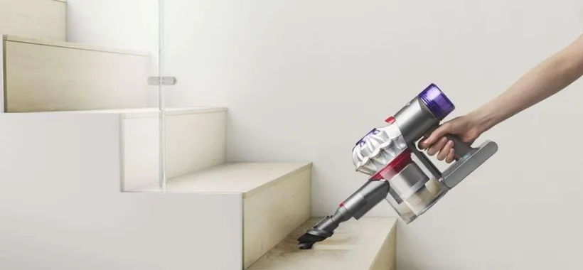 Dyson V8: aspirapolvere portatile DEFINITIVO a soli 279€ da Unieuro