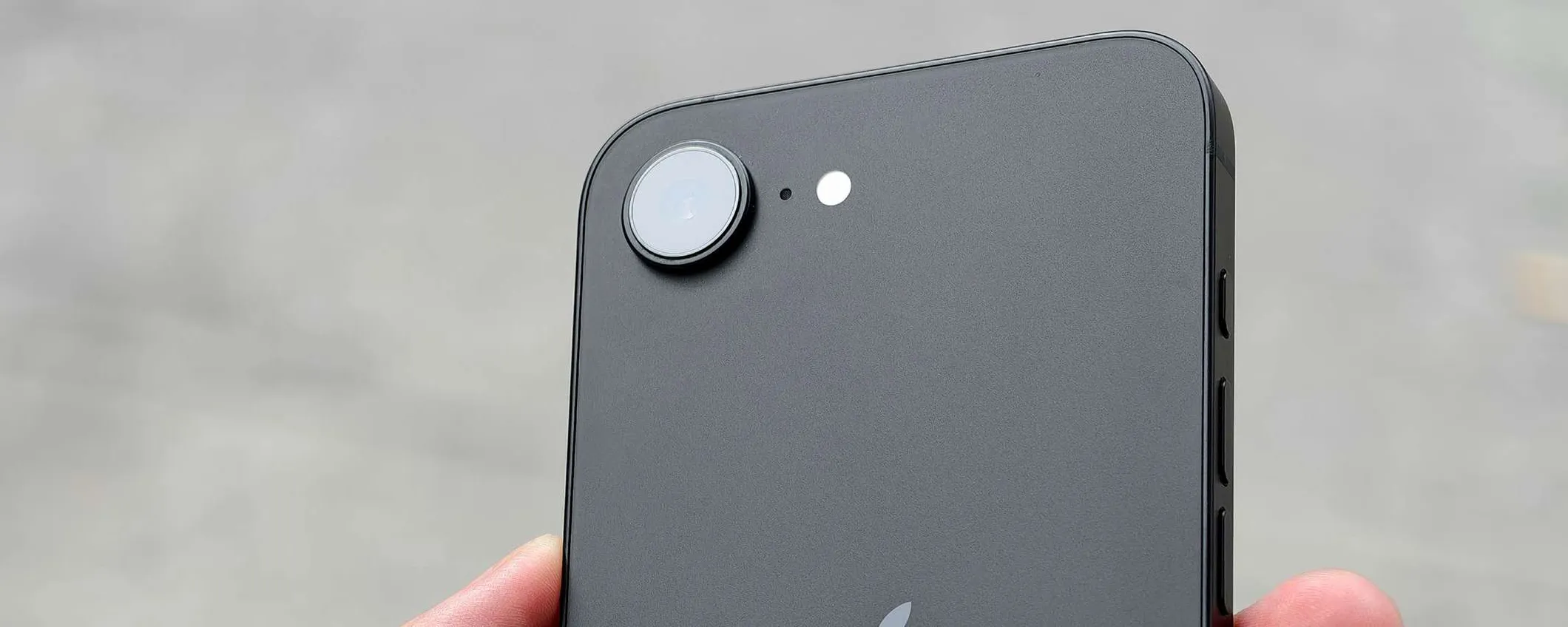 Da Esselunga c'è iPhone 16e (quasi) al minimo storico: è la nuova offerta tech