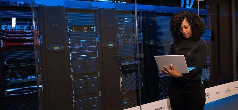 Hosting con server dedicato: quanto costa e perché conviene scegliere Serverplan
