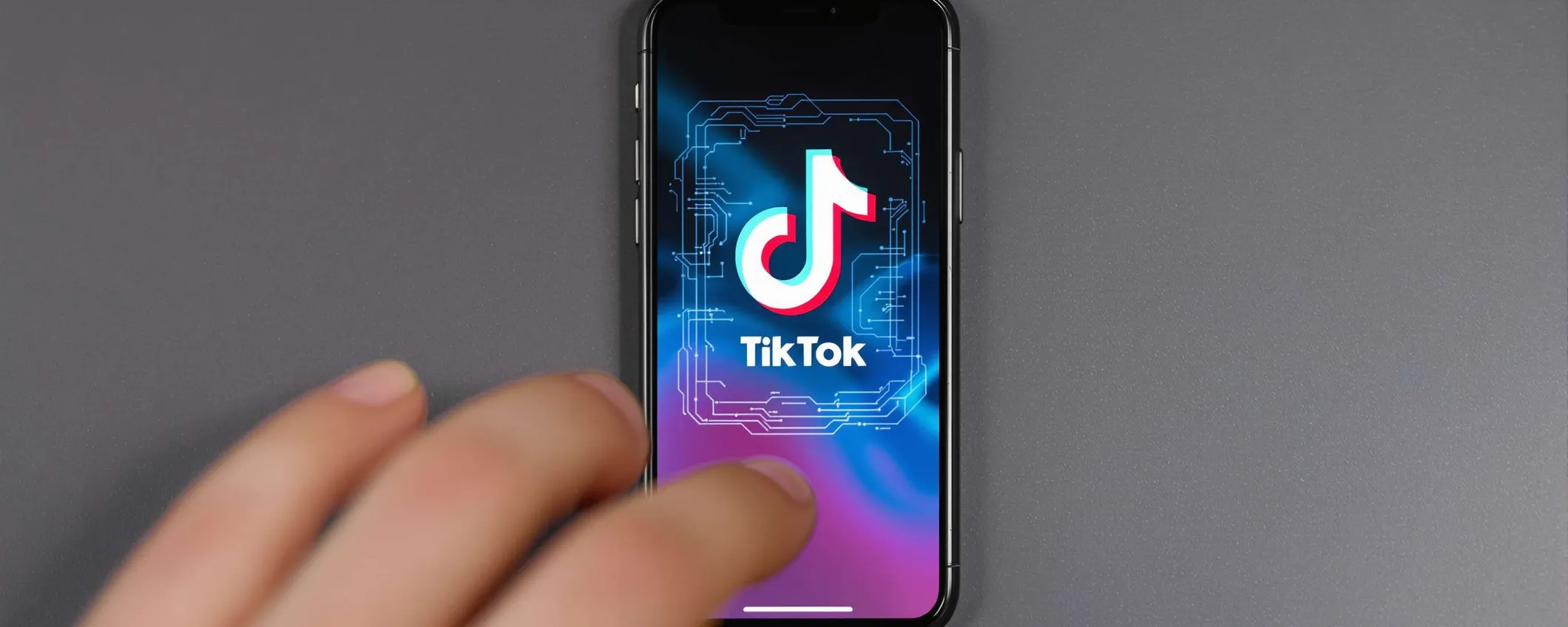 TikTok nel mirino dell'UE: l'app deve cambiare il design per ridurre la dipendenza