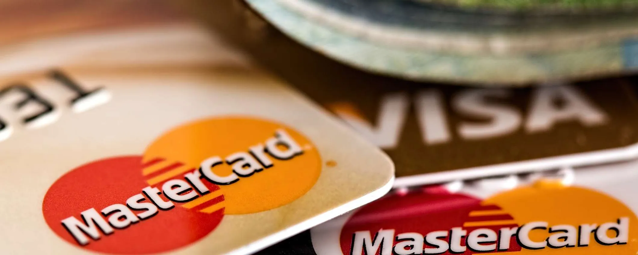 Carta di Credito GRATUITA e senza conto corrente: QUESTA è la scelta giusta