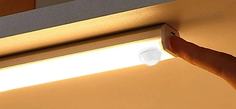Luce automatica wireless in barra: la GENIALATA costa NIENTE (5,99€)