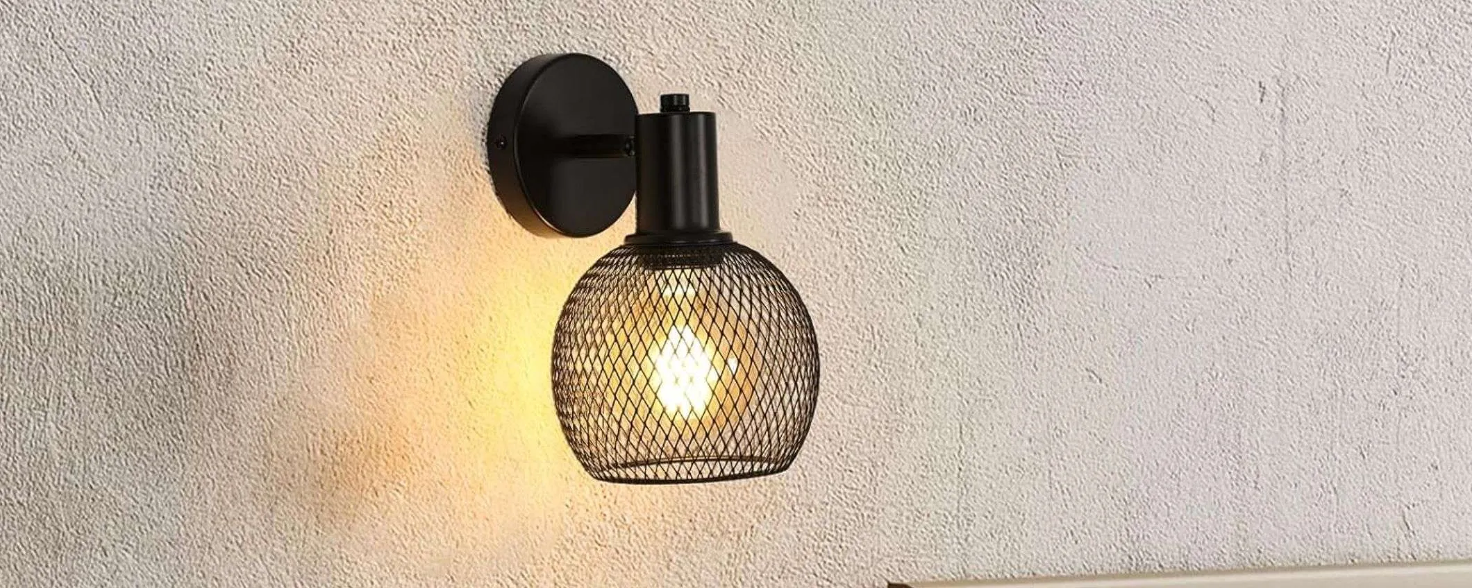 Applique da parete: elegante e in stile industriale, a meno di 10€ su Amazon (-50%)
