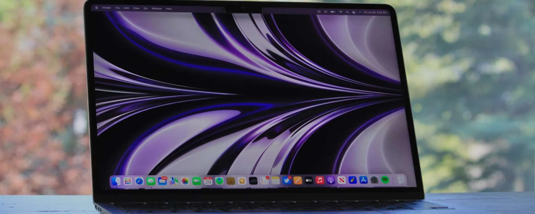 Apple MacBook Air M2: sconto immediato di 250 euro da Unieuro