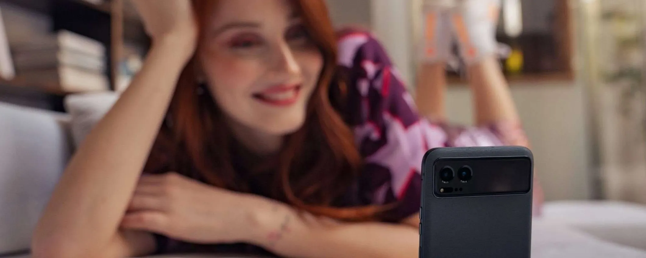 Motorola Razr 40 in offerta al nuovo MINIMO STORICO su Amazon: è il pieghevole su cui puntare