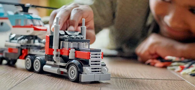3 costruzioni in 1 set: LEGO Creator Autocarro in PROMO perfetta per un regalo
