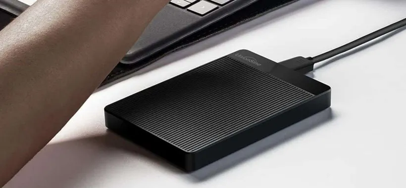 Hard disk esterno da 500GB: spazio GIGANTESCO e prezzo MINI su Amazon (28€)