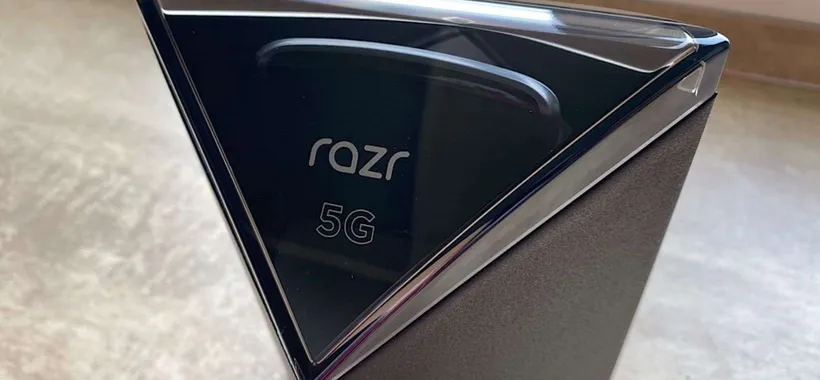 Razr 5G: Amazon apre le confezioni, per sicurezza