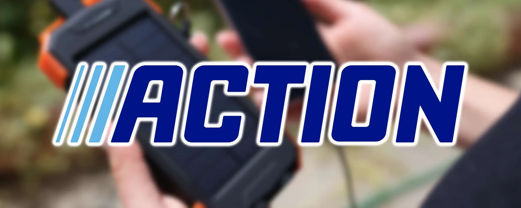 Bomba da Action: la powerbank che si ricarica con il sole a soli 14€