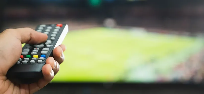 Quando la TV diventa social: gli Shorts di YouTube in prima pagina su Google TV