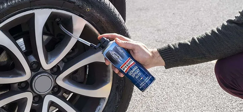 Gomma dell'auto a terra: la GENIALATA che gonfia e ripara in un attimo (6€)