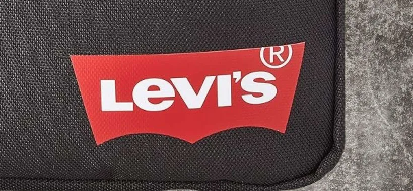 Amazon SCONTA TUTTO Levi's e i prezzi crollano: offerte spettacolari da 10€