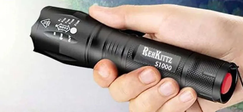 Torcia compatta 2000 lumen a 4,41€ su Amazon: prezzo RIDICOLO a tempo