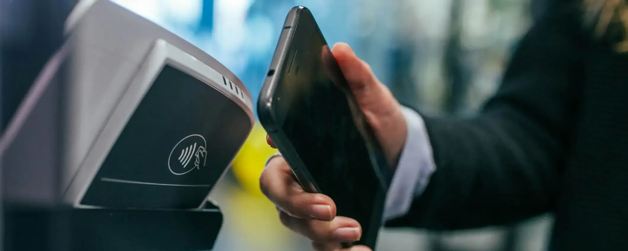 Boom di attacchi NFC nel 2026: così i cybercriminali rubano soldi dagli smartphone