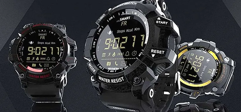 Questo smartwatch è semplicemente UNICO: 18€ su Amazon