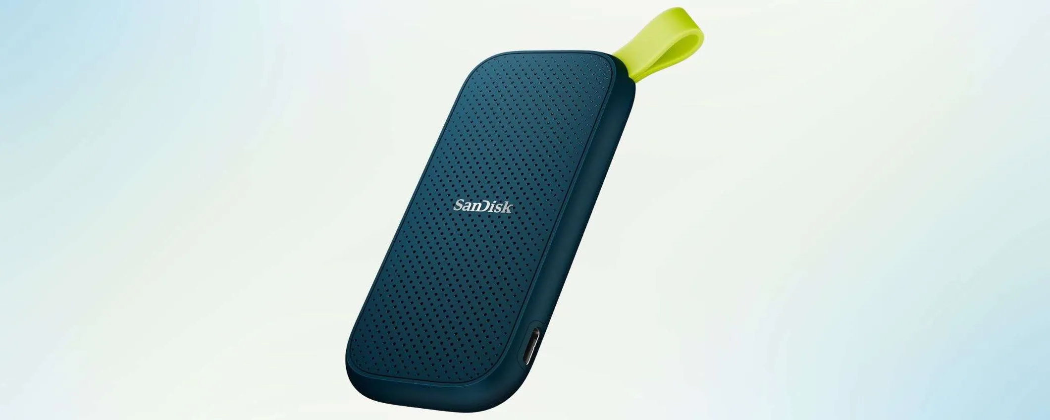 SSD esterna 2TB SanDisk: prezzo in CROLLO su Amazon