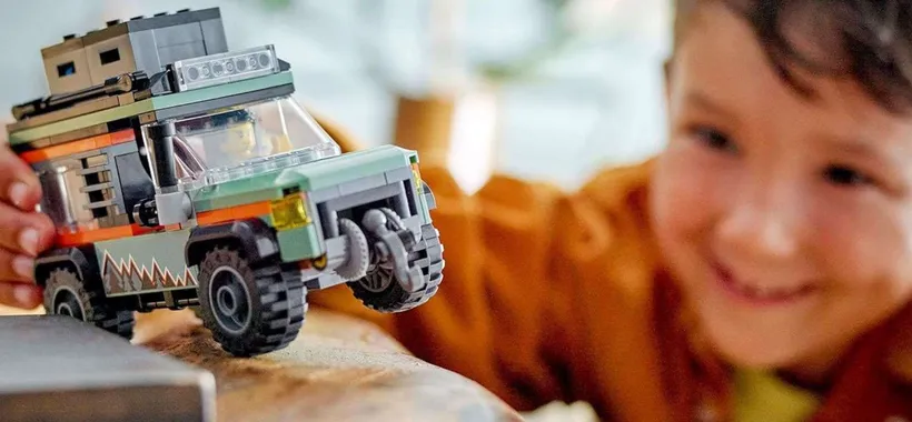 Jeep giocattolo LEGO: super prezzo su Amazon con lo sconto (-20%)