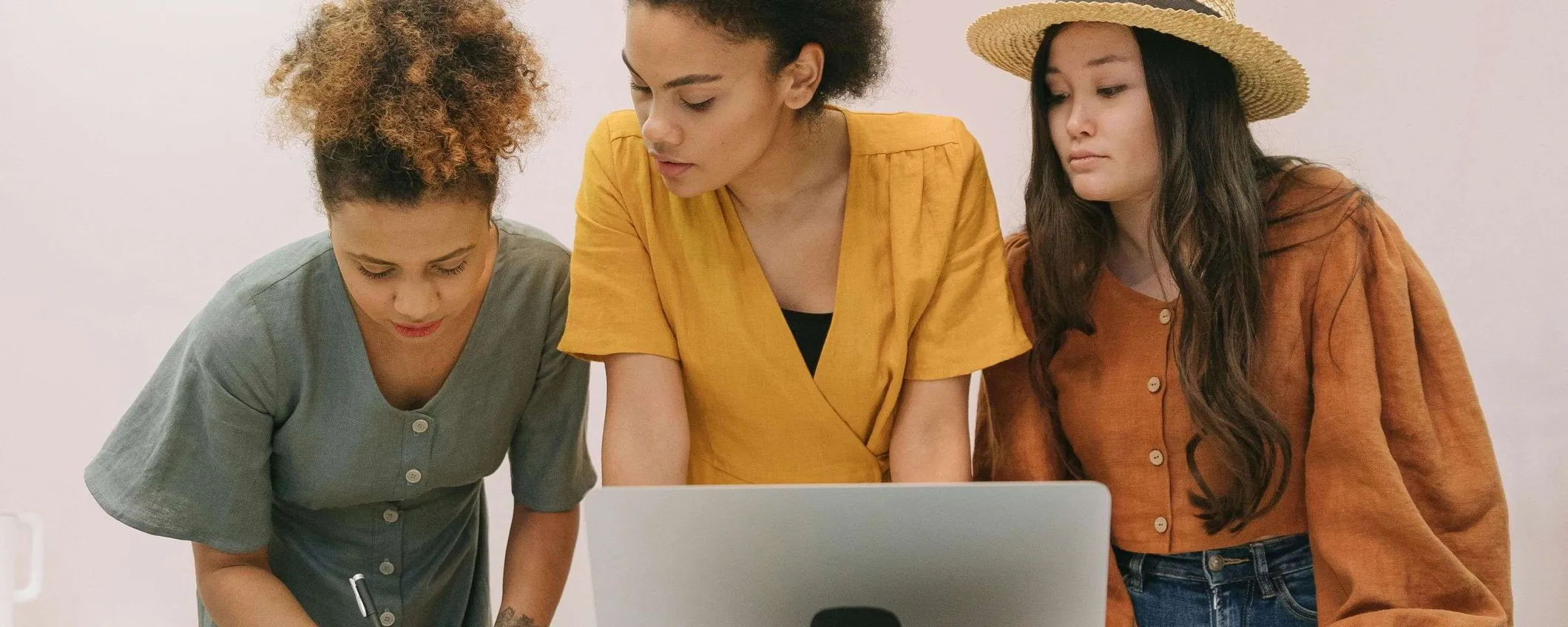 Vuoi creare un sito web senza saperne nulla di programmazione e informatica? Puoi farlo
