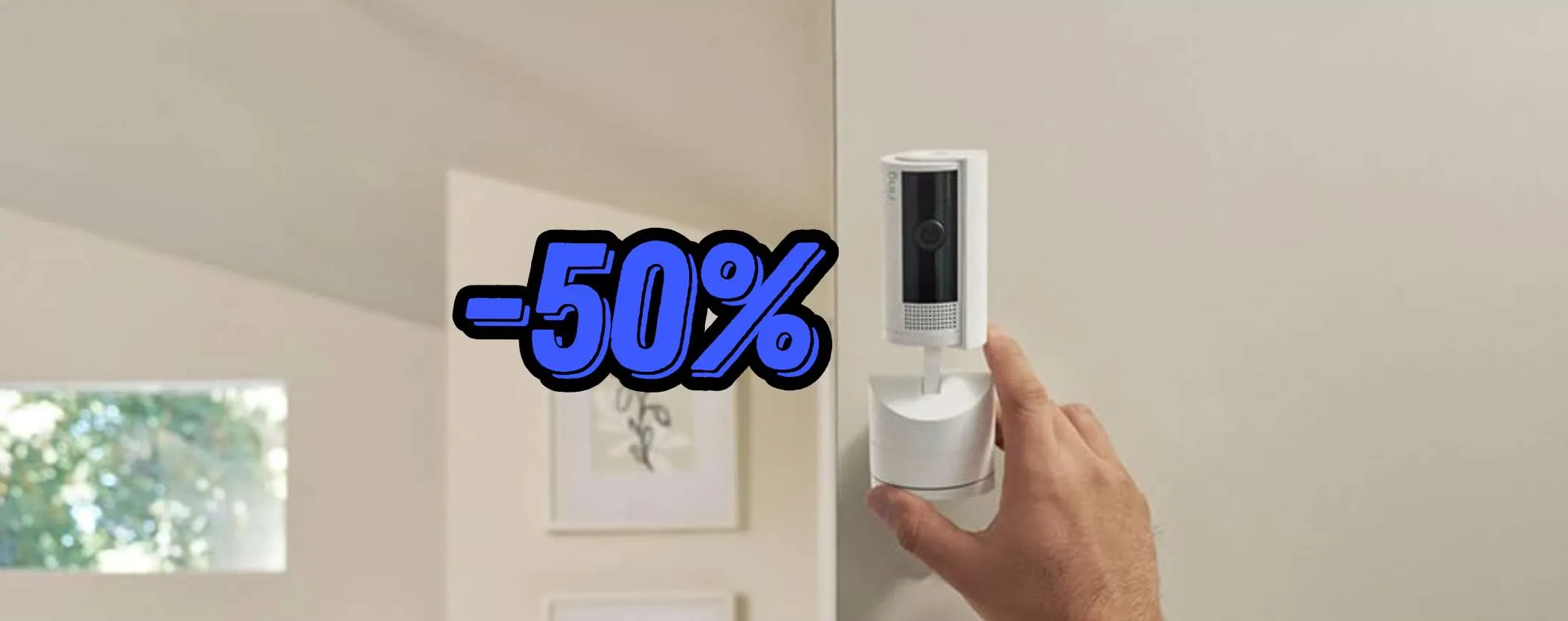 50% di sconto per la Videocamera interna inclinabile Ring su Amazon adesso