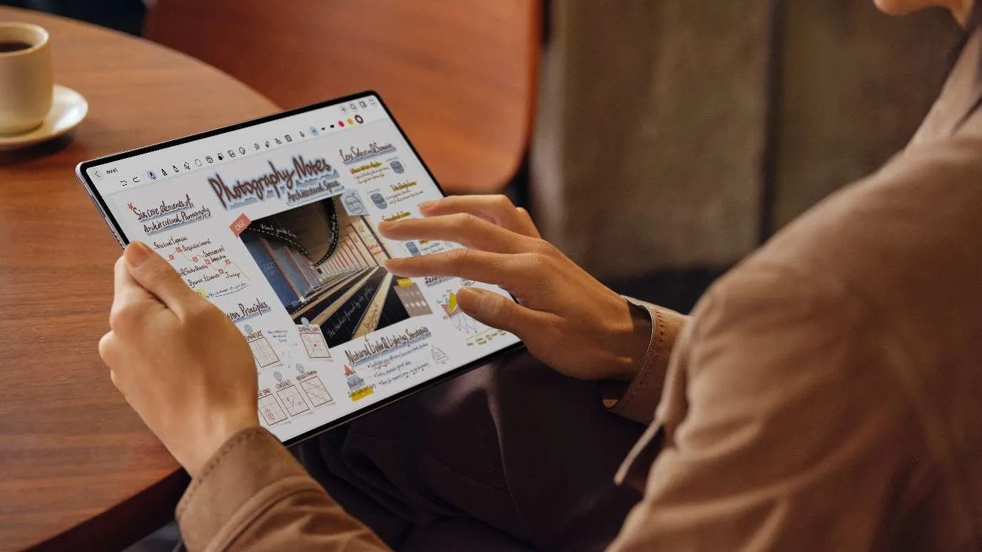 Huawei MatePad Pro Max arriva in Italia: tablet OLED da 13,2 pollici, spessore record e focus sulla produttività
