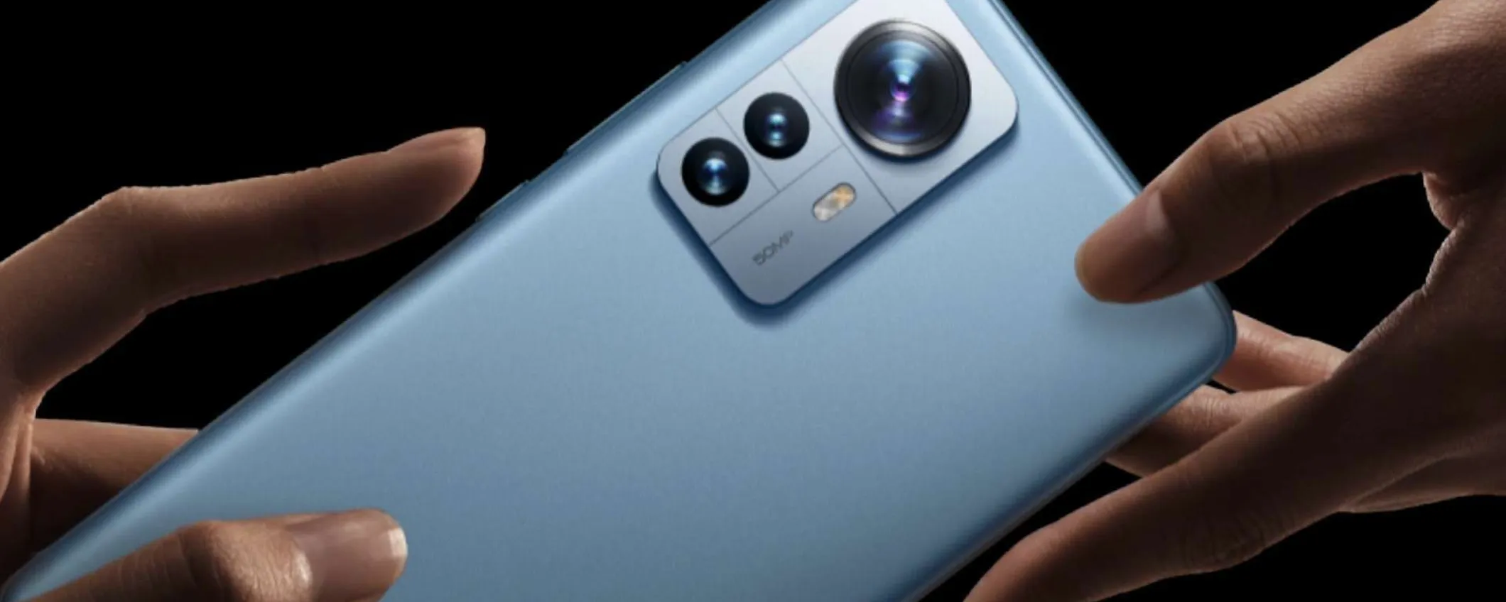 Xiaomi 12 in offerta a 345€: è il compatto da prendere ADESSO