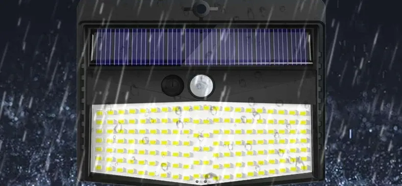 Il faro solare è utile e bello, se è (quasi) GRATIS è meglio: 5,50€