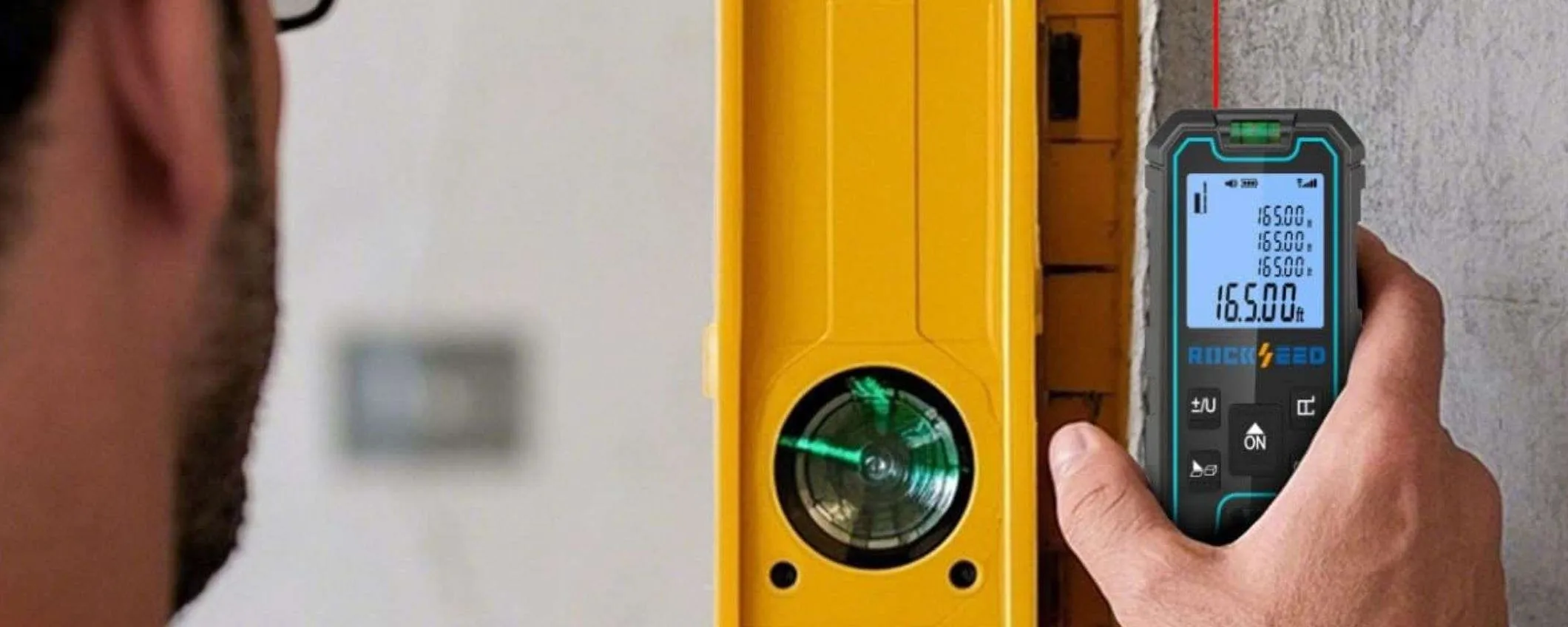 Metro Laser: misura precisa e doppia livella a bolla in offerta a 27€