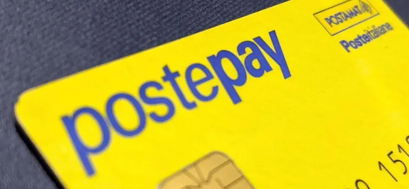PostePay, addebiti non autorizzati: come chiedere il rimborso