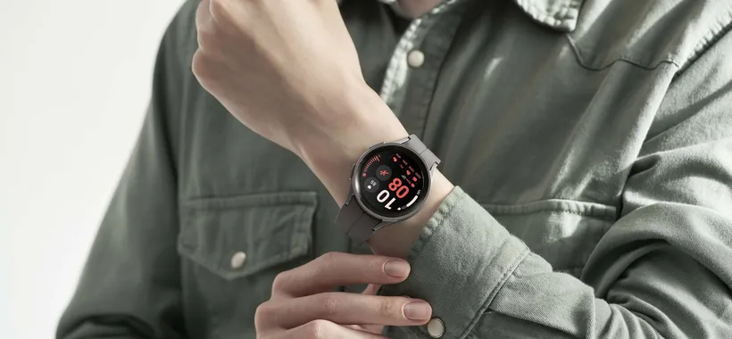 Samsung Galaxy Watch 5 Pro: a QUESTO PREZZO è lo smartwatch da comprare (-40%)