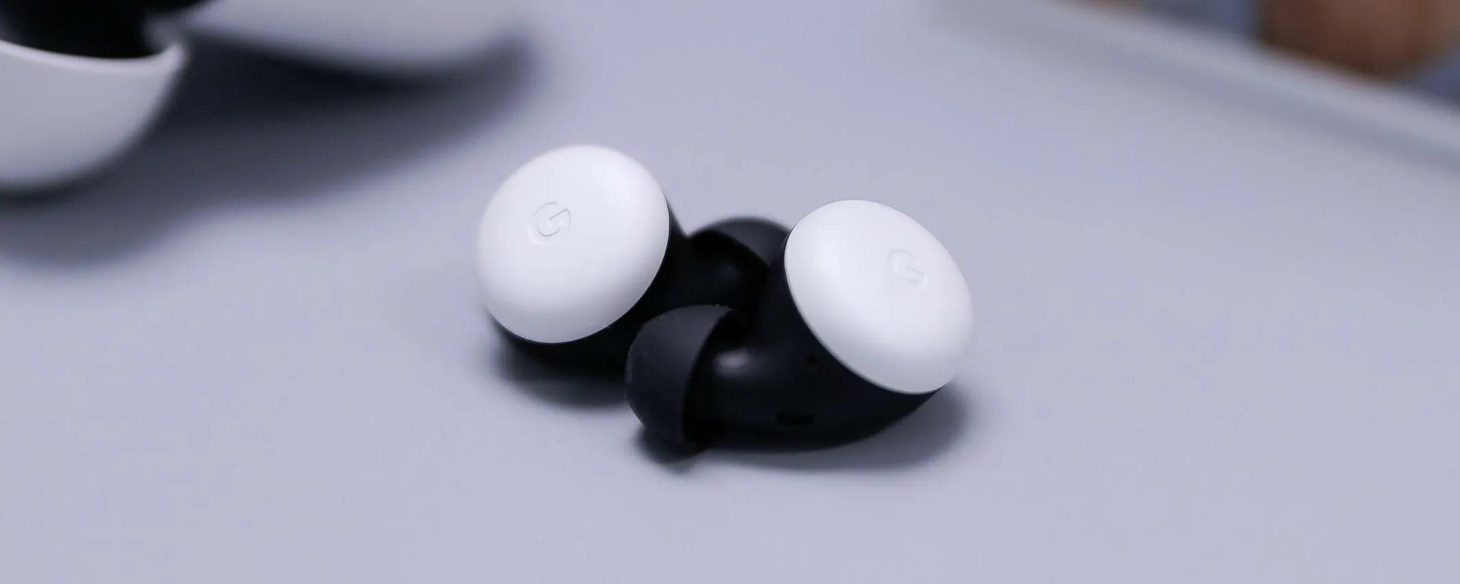 Pixel Buds 2a, due nuovi colori (forse) in arrivo con il lancio di Pixel 10a