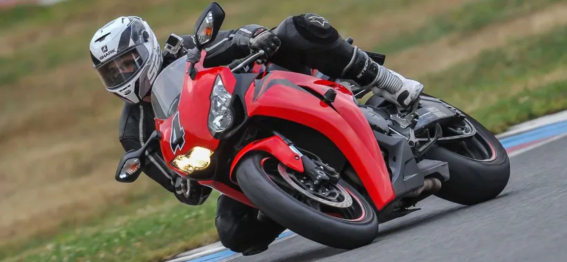 Festa motori su eBay: fino a 100 euro di sconto su prodotti per moto e scooter con il nuovo coupon