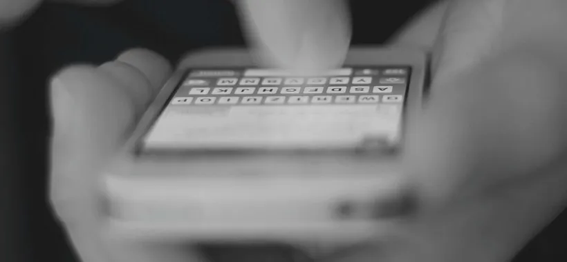 Truffe telefoniche: attenzione a questo SMS che sembra della tua banca