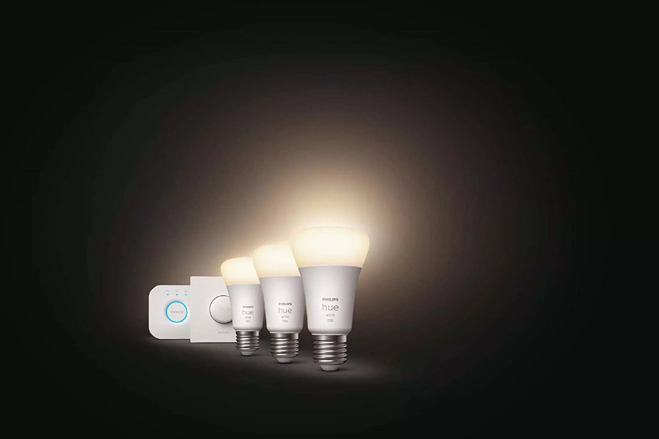 Kit Philips Hue con 3 lampadine, Bridge e Telecomando a un prezzo WOW