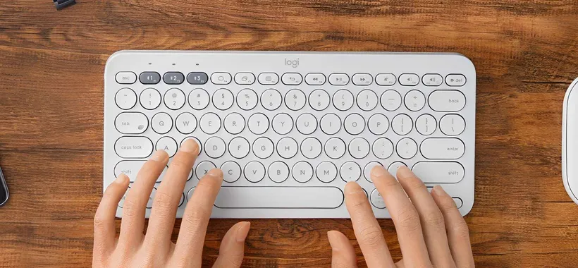 Tastiera Bluetooth Logitech a soli 44€: puoi abbinarla a 3 dispositivi