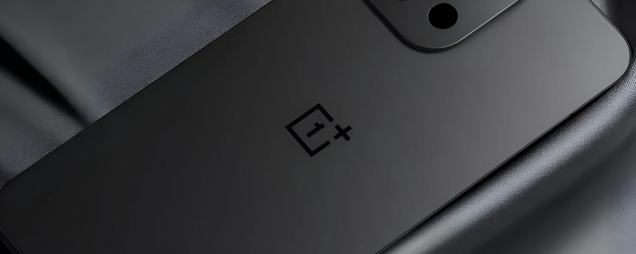 OnePlus 13T comincia a farsi vedere: elegantissimo, con una particolarità unica