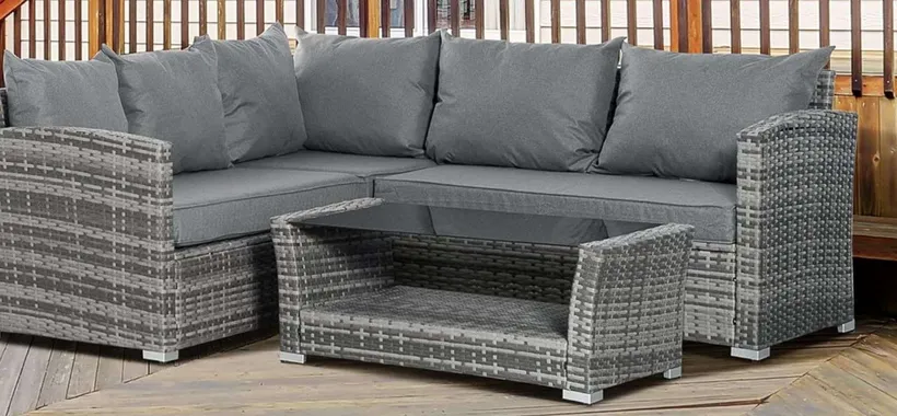 Set mobili da giardino Outsunny in offerta lampo su Amazon: MAXI SCONTO