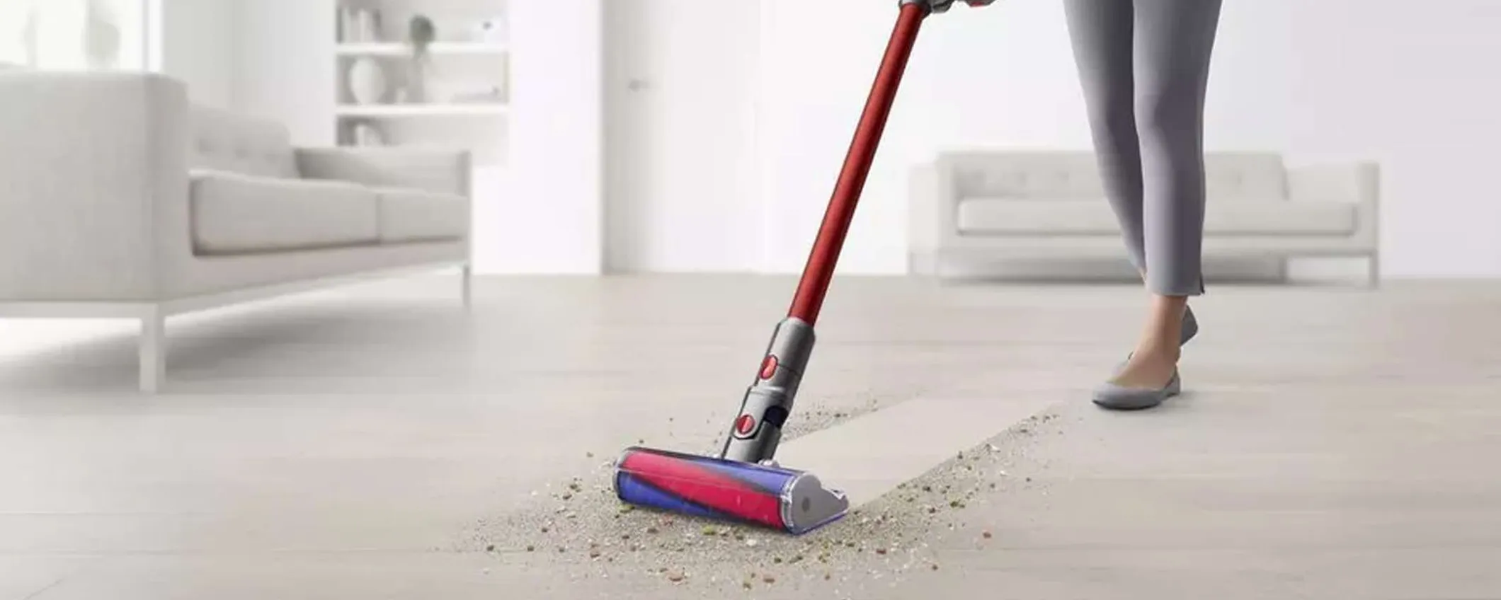 Aspirapolvere Dyson ricco di accessori, prezzo imperdibile su eBay: oltre 250€ di sconto