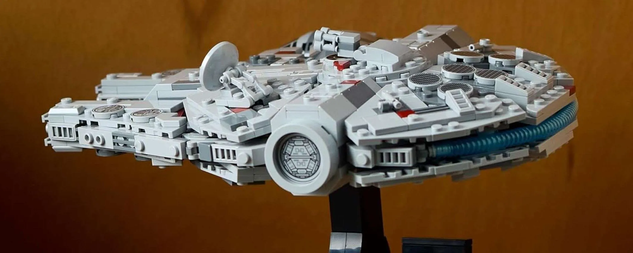Il nuovo LEGO Millenium Falcon è in OFFERTA su Amazon al minimo storico (-20%)
