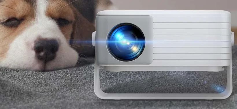 Trasforma casa tua in un cinema con questo mini proiettore: 31% di sconto FLASH