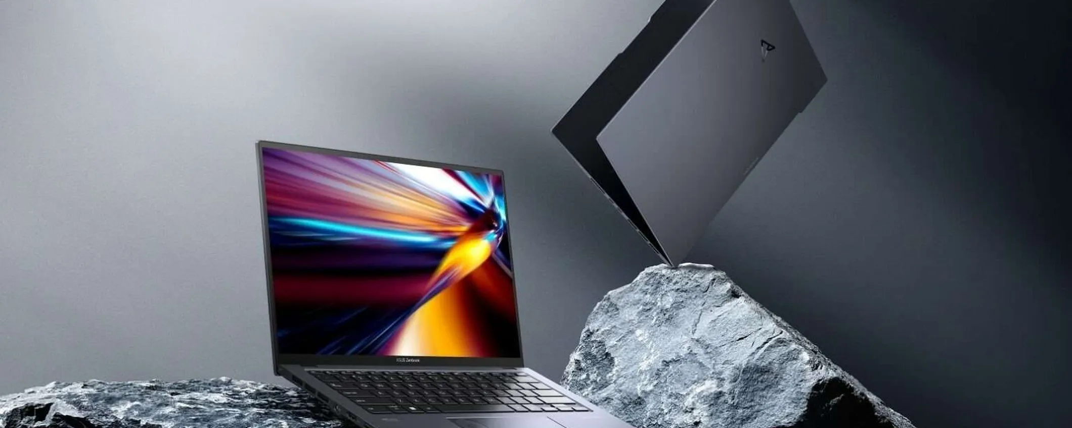 ASUS Zenbook 14 con display OLED, Ryzen 7 7730U e 16 GB di RAM al MINIMO STORICO su Amazon