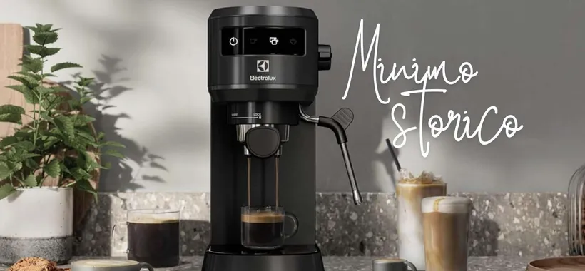 Macchina per caffè Electrolux Explore 6 con montalatte al minimo storico