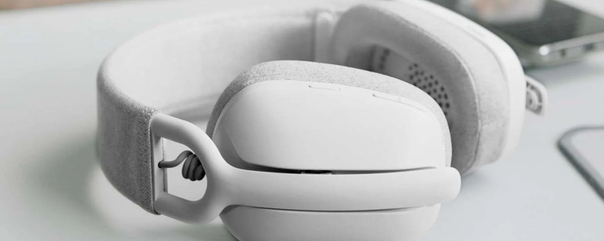 Logitech Zone Vibe 100: crollo di prezzo ASSURDO su queste cuffie (da 129 a 51€)