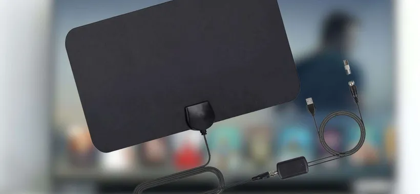 Antenna TV con AMPLIFICATORE per un segnale potentissimo: prezzo SHOCK (8€)