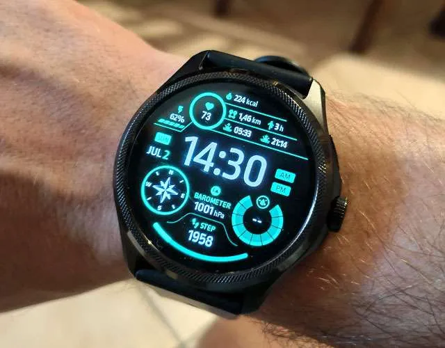 TicWatch Pro 5: con questa offerta di Amazon il prezzo crolla ai minimi