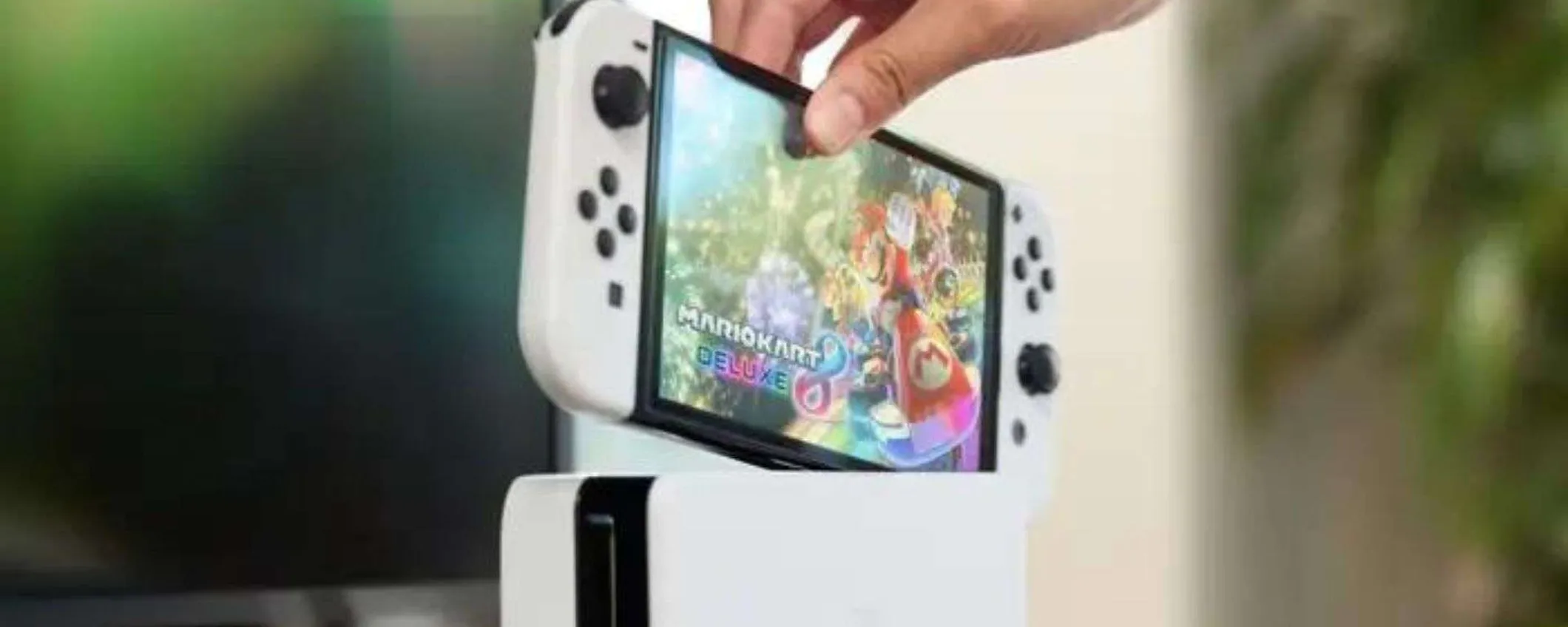 La  Nintendo Switch OLED è in offerta a meno di 270€