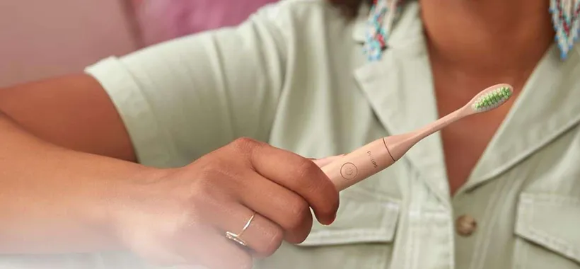 Spazzolino ricaricabile Philips One: occasione SUPER al 38% di sconto