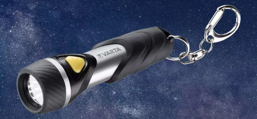 Torcia Varta a 2,99€: dimensioni MINI, luminosità ENORME (-50%)