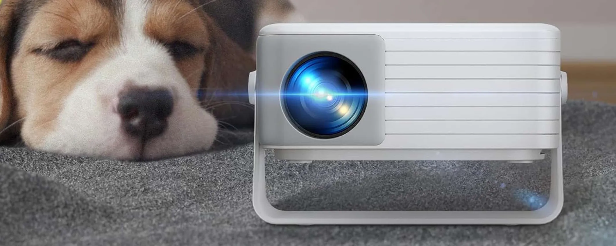Trasforma casa tua in un cinema con questo mini proiettore: 31% di sconto FLASH
