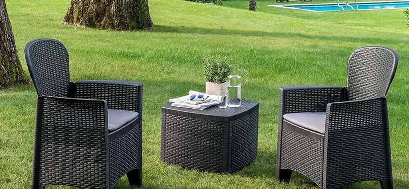 Lusso Made in Italy in giardino a prezzo WOW: set poltrone e tavolino a 93€