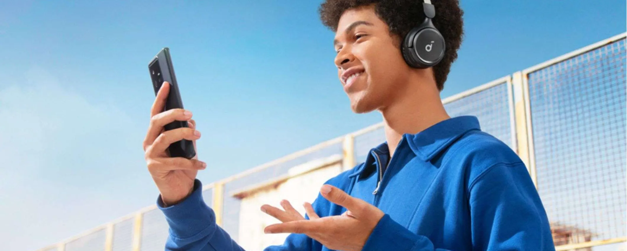 Cuffie Bluetooth in offerta, le paghi solo 28,79€: bassi potenti e autonomia pazzesca